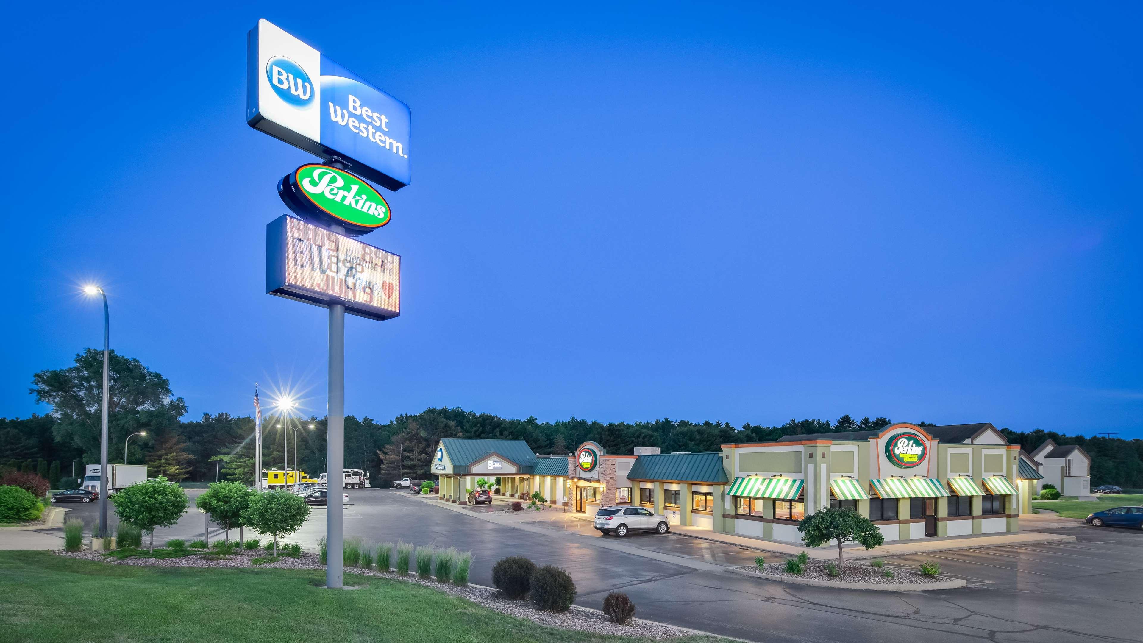 Best Western Tomah Hotel Екстер'єр фото