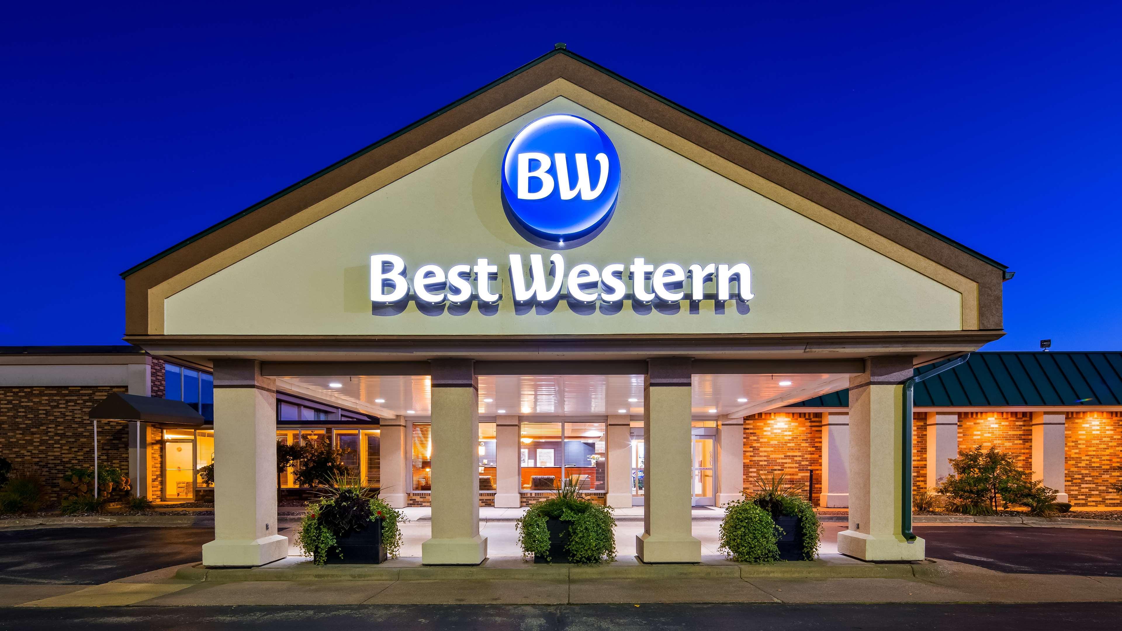 Best Western Tomah Hotel Екстер'єр фото