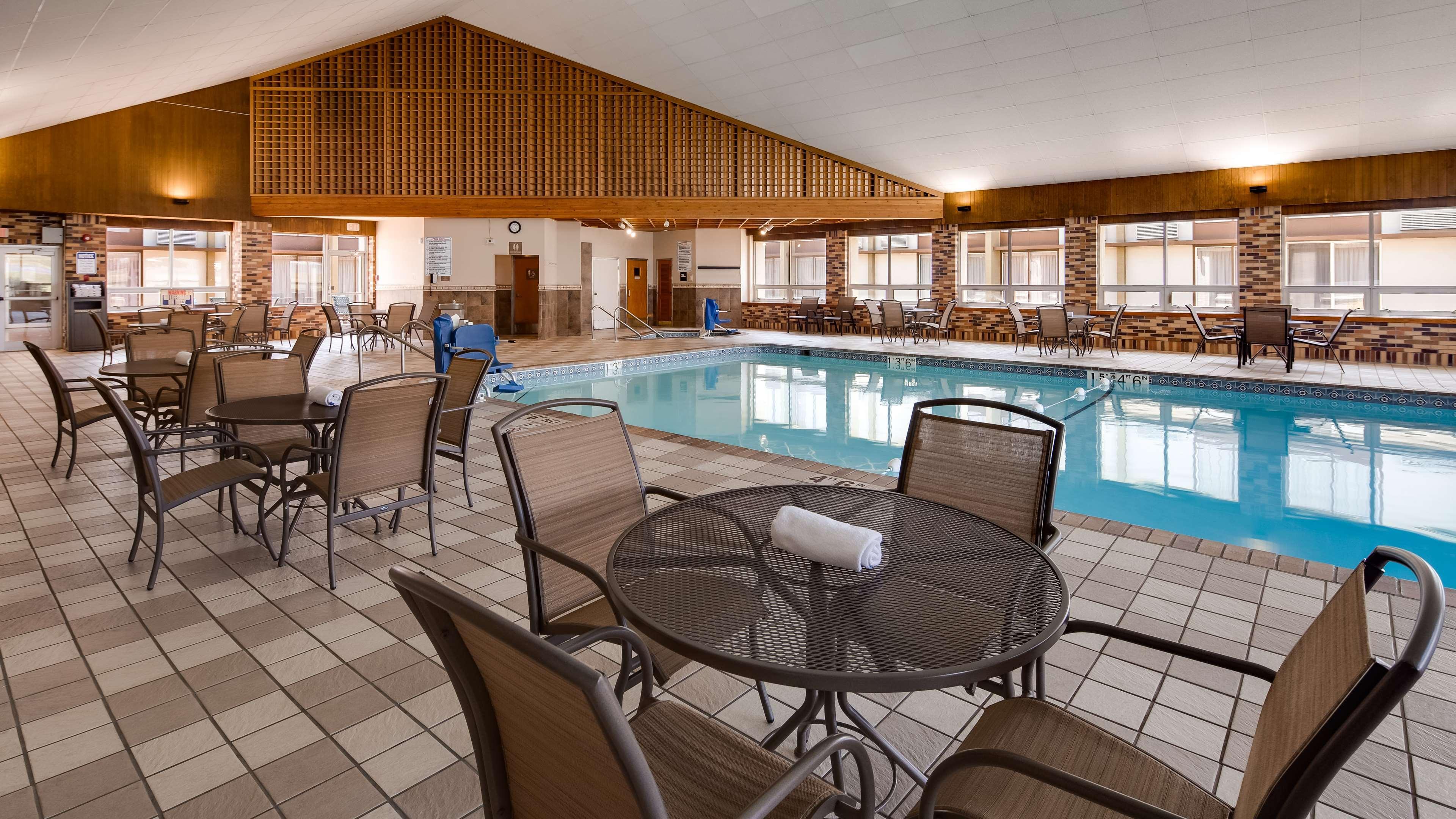 Best Western Tomah Hotel Екстер'єр фото