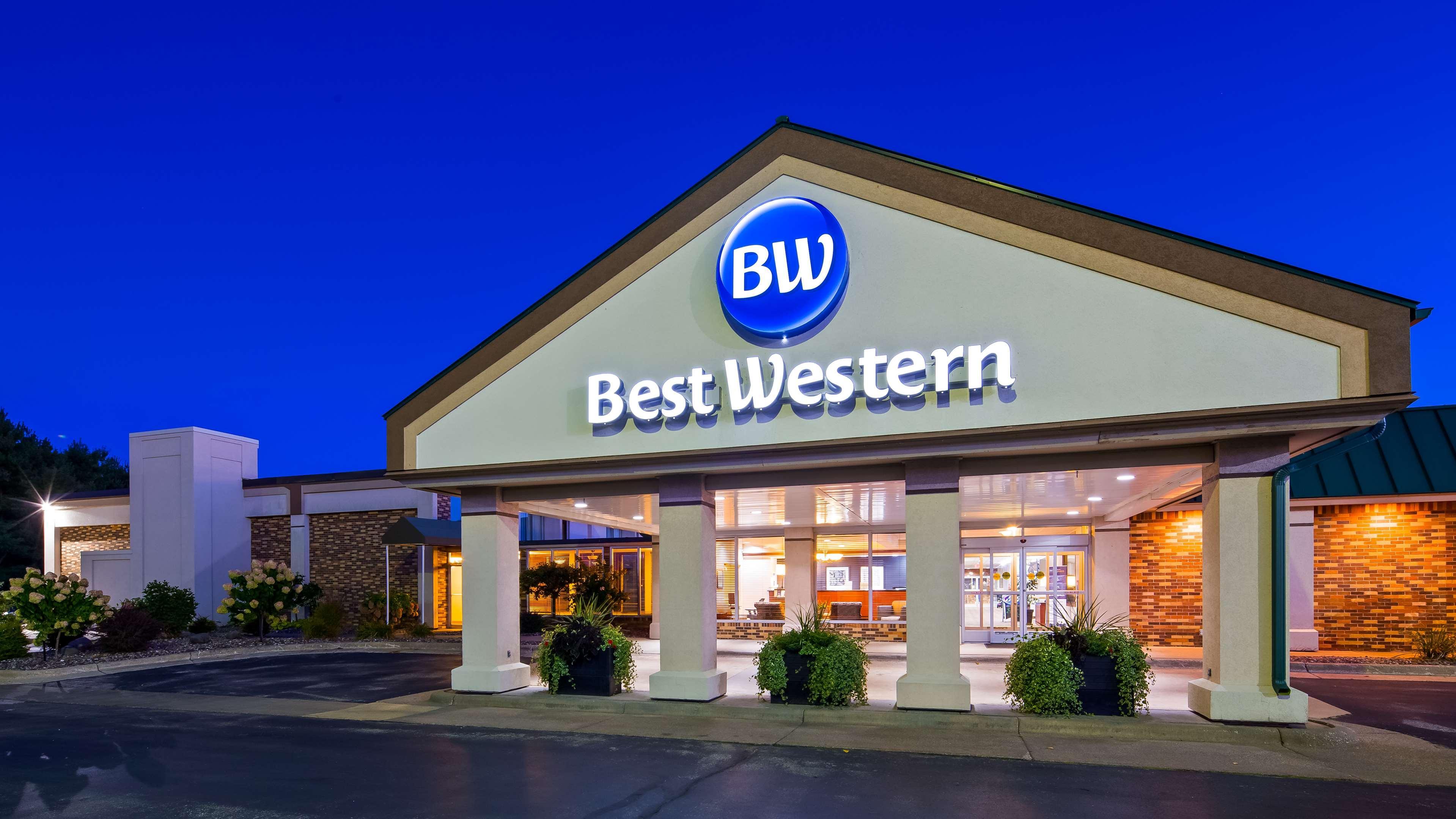 Best Western Tomah Hotel Екстер'єр фото