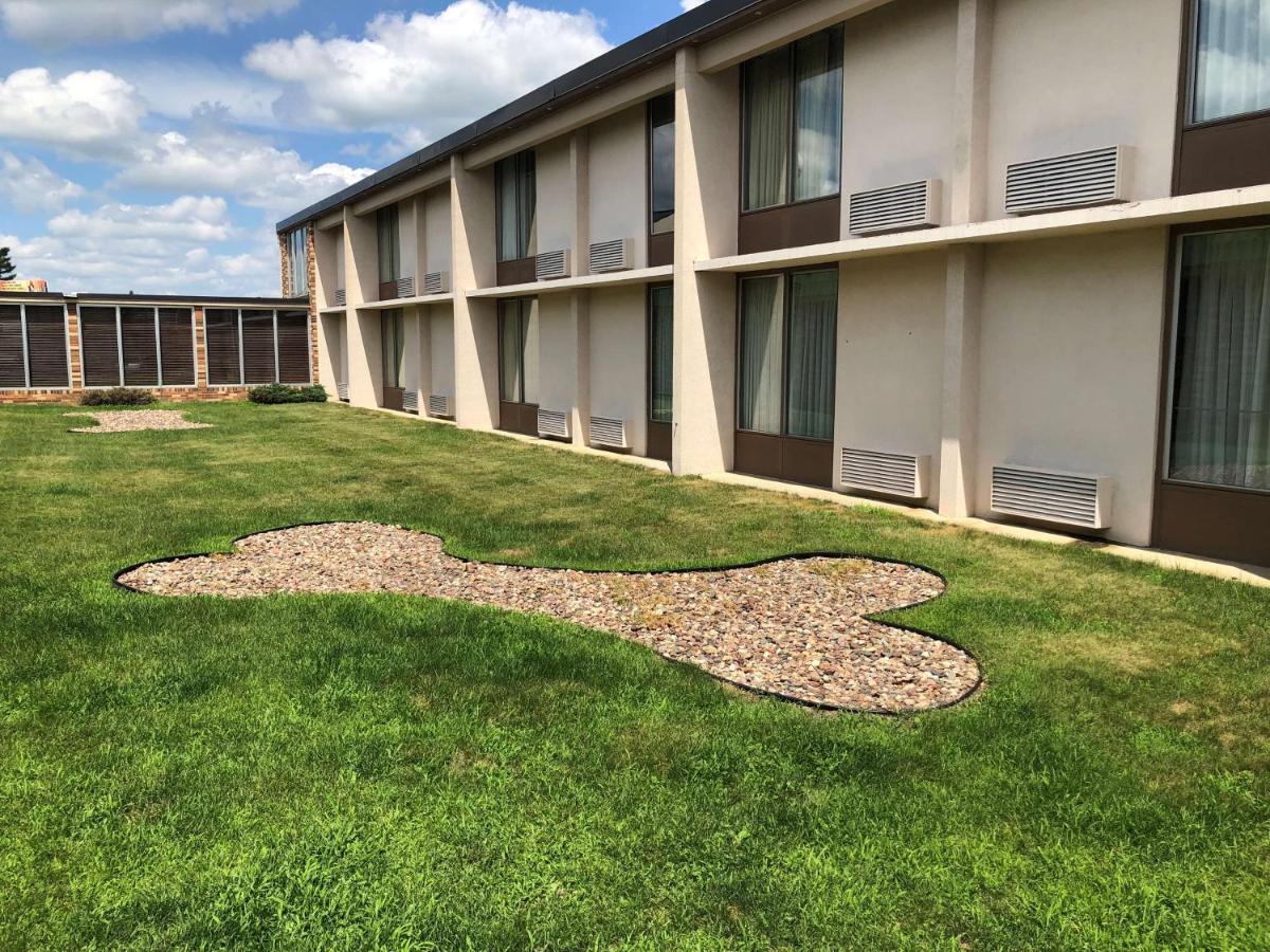 Best Western Tomah Hotel Екстер'єр фото