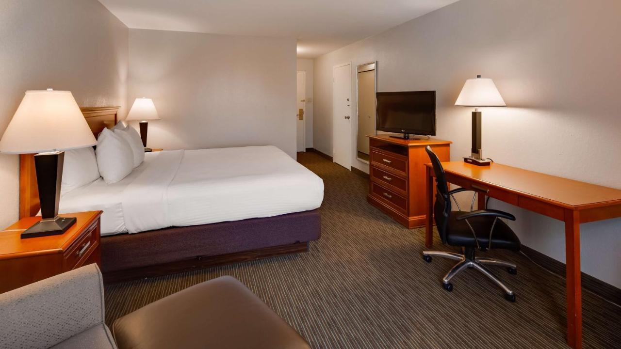 Best Western Tomah Hotel Екстер'єр фото