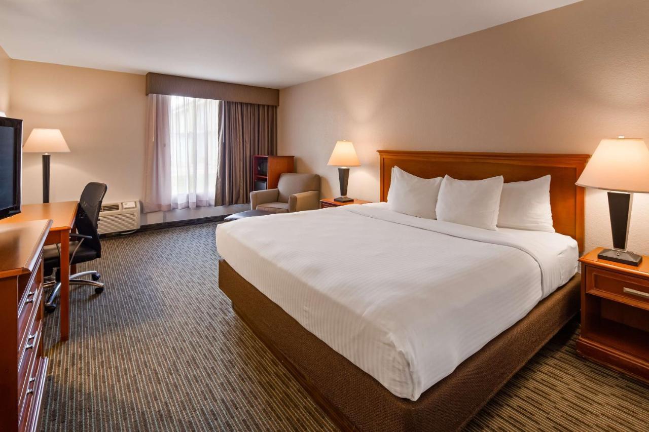 Best Western Tomah Hotel Екстер'єр фото