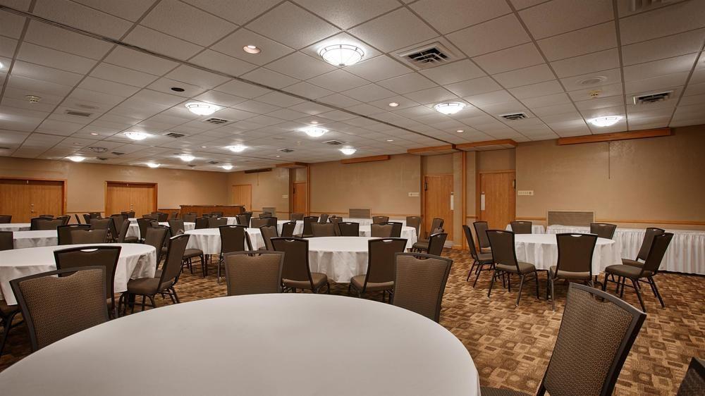 Best Western Tomah Hotel Екстер'єр фото